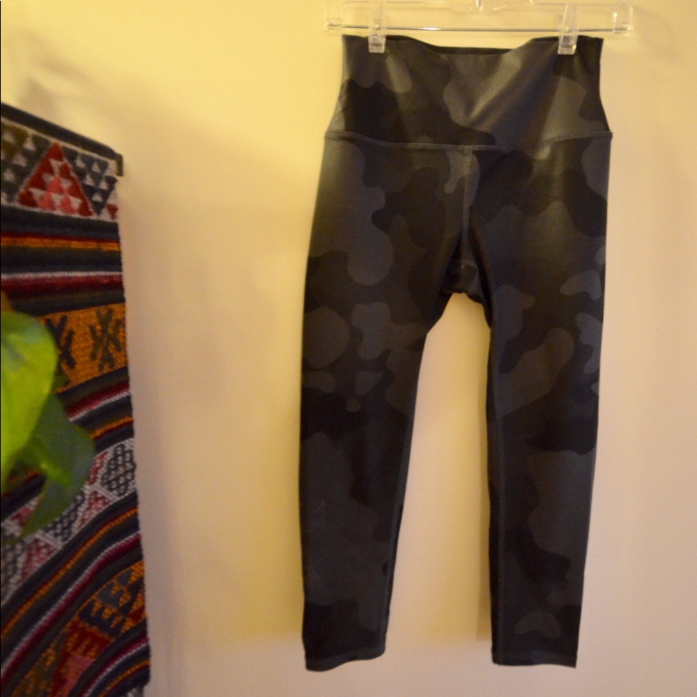 ALO Yoga Leggings Camo